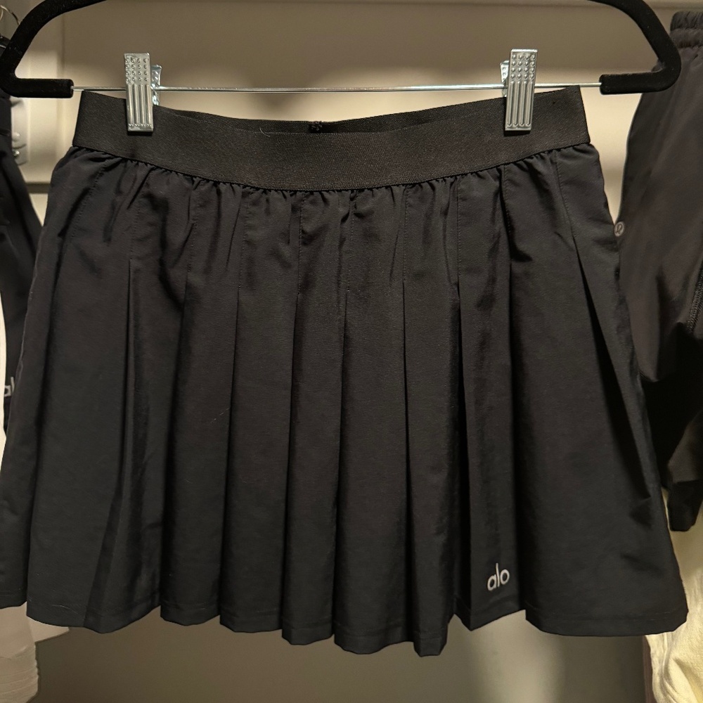 Alo skirt